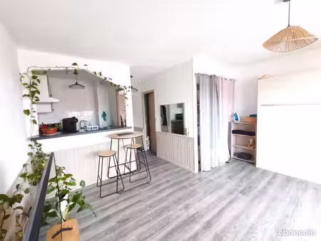 studio meublé