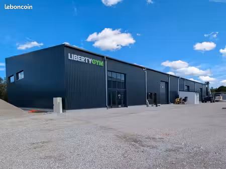 cellules commerciales à louer - loyer attractif 3 50 le m2