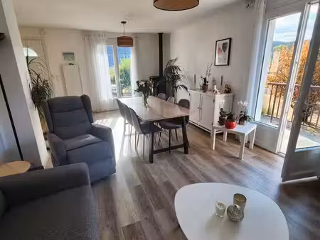maison rénovée à 10 min de lons-le-saunier