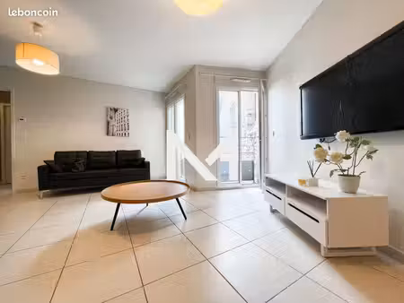 appartement 2 pièces 53 m²