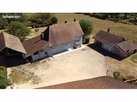 longère 7 pièces 150 m²