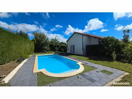 jolie maison 114 m² 4 chambres avec jardin  piscine  terrasse et garage