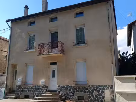 immeuble 180 m² retournac