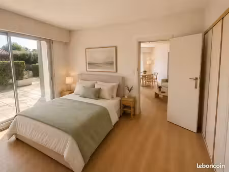 t3 en rez-de-jardin – 59 m² – terrasse  parking et cave