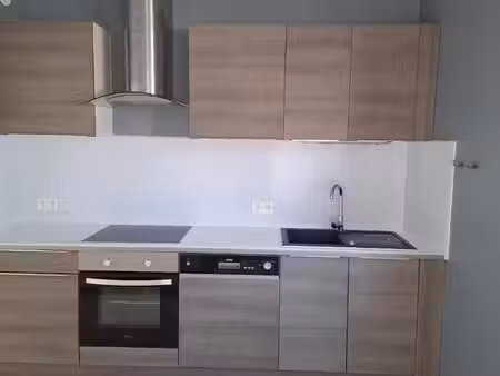 maison de bourg 3 pièces avec cour- brioude
