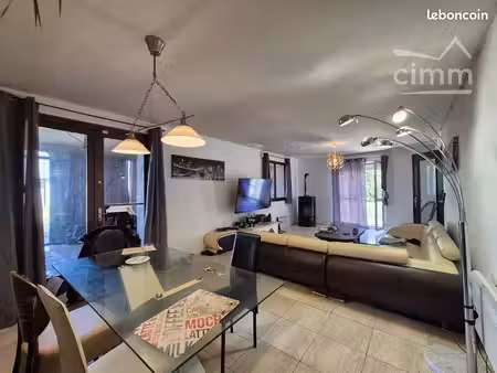 maison 7 pièces 200 m²