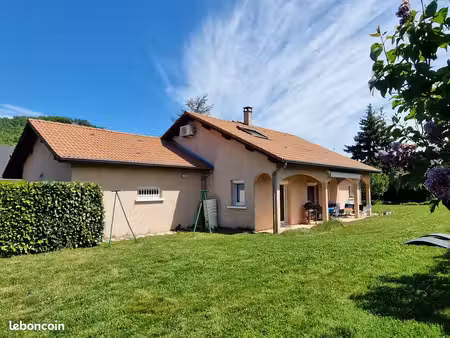 spacieuse maison dpe c / clim  jardin piscinable au calme  gare ter & écoles à 5 min