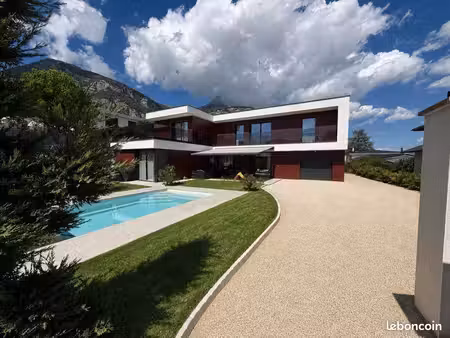 bernin – maison contemporaine 180 m² avec piscine – terrain de 726 m²
