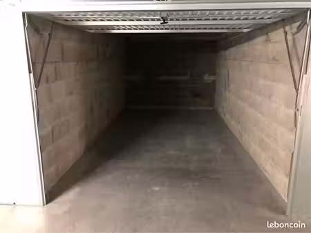 location garage/box 44200 nantes
