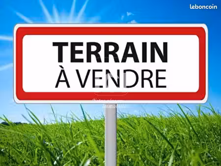 terrain 800 m² vue