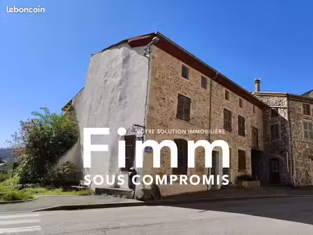 maison 750 m² pélussin
