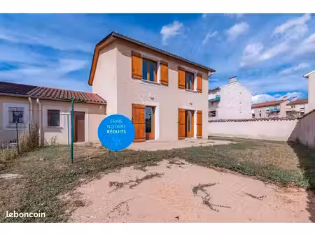 villa 5 pièces 110 m²