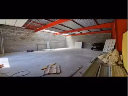 vends bâtiment industriel
