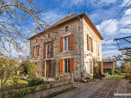 maison de caractere pres d'agen 47