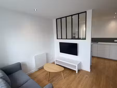 ? maison meublée entièrement rénovée – 55 m² – la haie-fouassière
