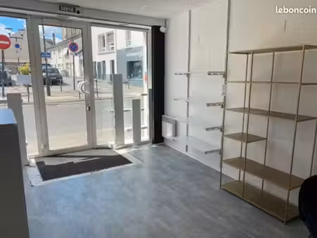 local commercial à louer