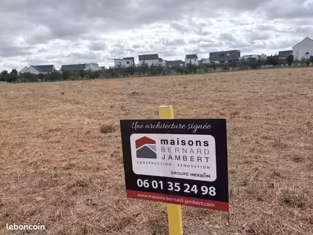 terrain 398 m² le louroux beconnais