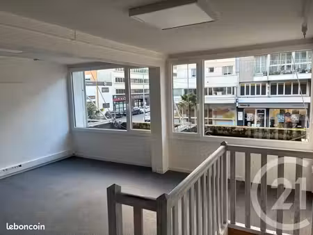 commerce 60 m²