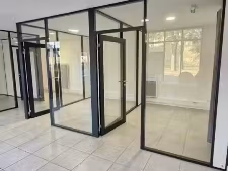 local commercial 87 m²