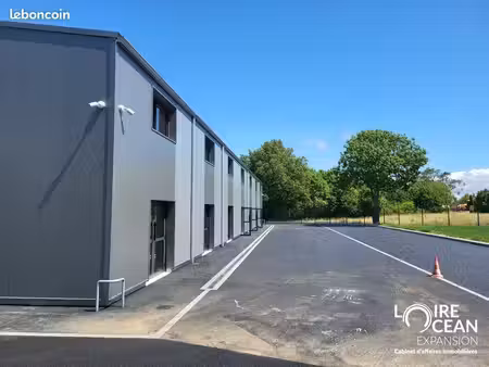 local d'activité 200 m²