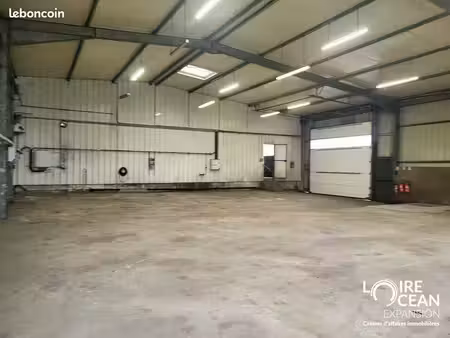 local d'activité 310 m²