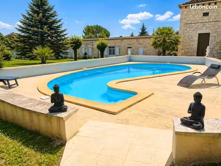 propriété 8 pièces 205 m²