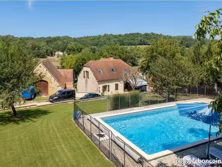 maison 8 pièces 160 m²