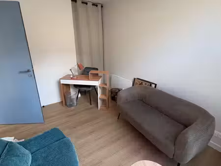 11 5 m2 bureau partagé - quartier justices - angers