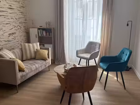 17 5 m2 - bureau partagé - quartier justices - angers