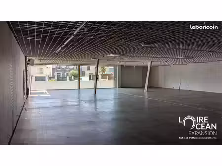 local commercial 360 m²