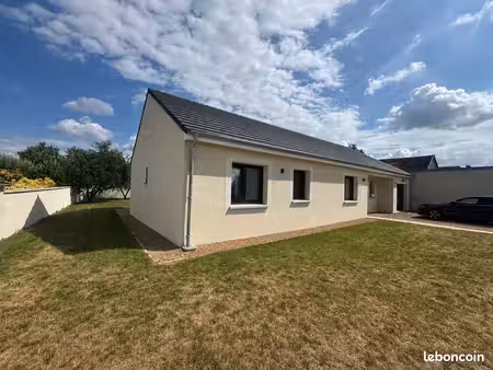 vente | maison de plain-pied | 5p | 3ch | 125 m² | saint-just-sauvage | terrasse