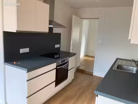 rez-de-chausséee 33 m2 + garage vélo + jardinet