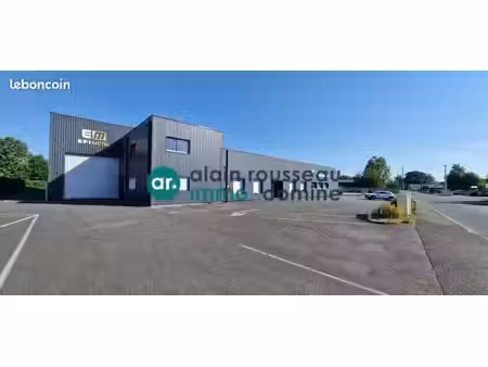 local 3300 m² saint-christophe-du-bois