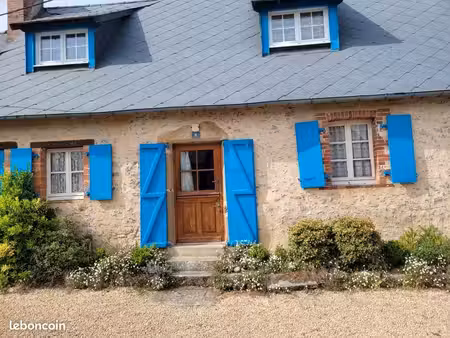 maison en pierres rénovée à louer centre evron