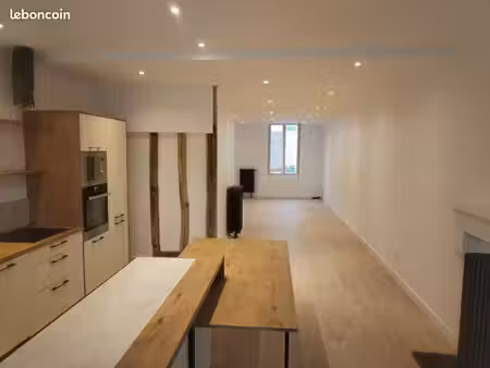 location maison de ville 3 chambres