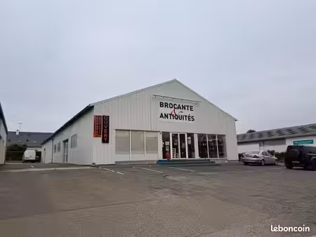local commercial 630 m²