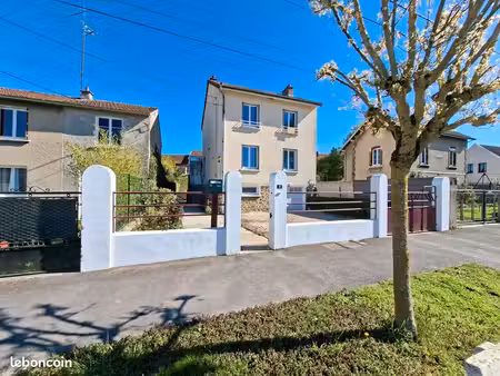 maison à dormans