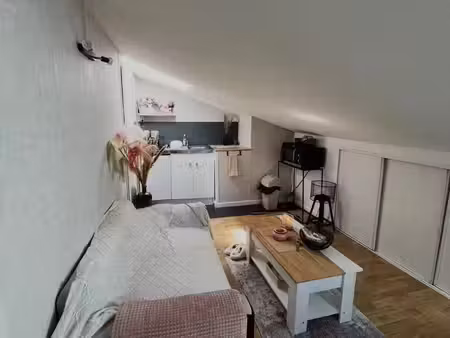 studio fonctionnel et idéalement situé
