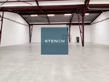 location entrepôt 393m²