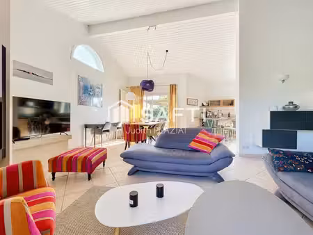 maison de 158m2 à 2min de créon.
