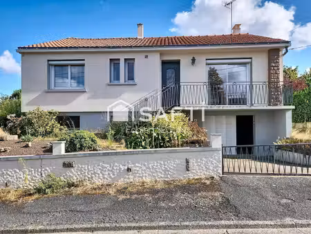 maison sur sous-sol total sur une parcelle de 1070 m2  4 chambres