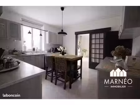 propriété 6 pièces 164 m²