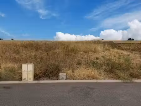 terrain constructible de 604 m2 à solgne !