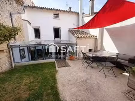 vente maison à niort (79000) : à vendre / 135m² niort
