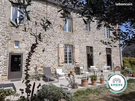 propriété 11 pièces 200 m²