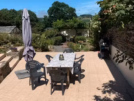 une belle ferme rénovée située au cœur de la normandie  bénéficiant d'excellentes liaisons