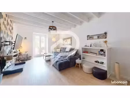maison 6 pièces 147 m²