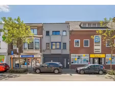 local commercial avec logement au cœur de willebroek.