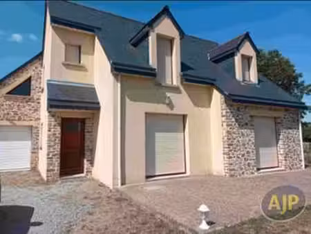 location maison à saint-sulpice-des-landes (35390) : à louer / 116m² saint-sulpice-des-lan
