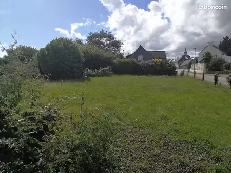 terrain à bâtir de 809m²